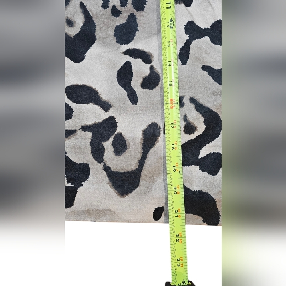Ann Taylor Petite- Leopard Print Lined Mini Slit Skirt​​​ - Picture 6 of 7